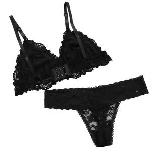 Gorgeous Floral Lace Lingerie Set Black NWT